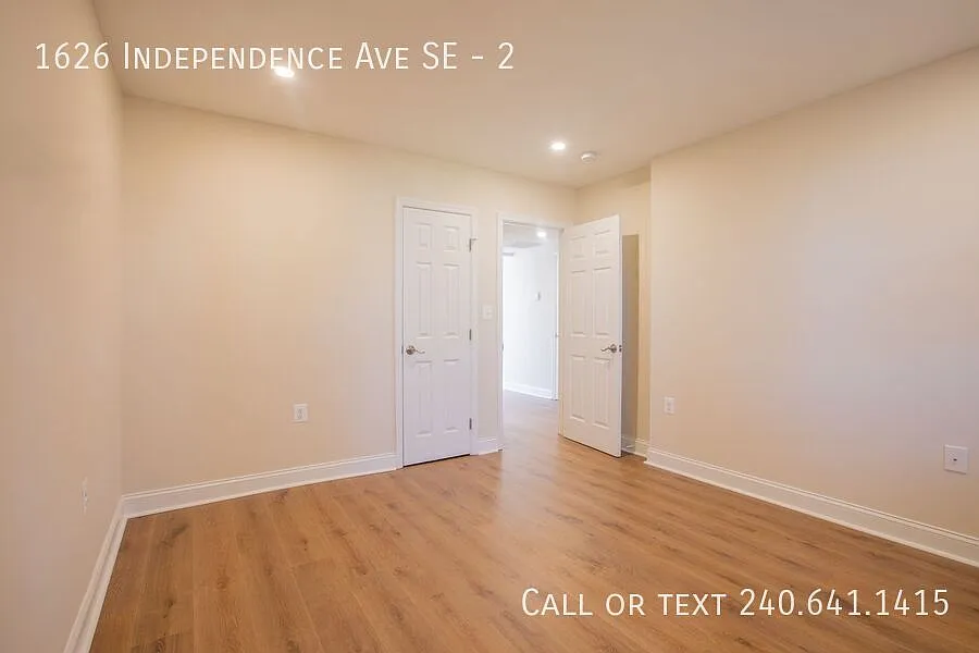 Newly Renovated 1 BR/1 BA Apartment in Hill East! — Photo 2