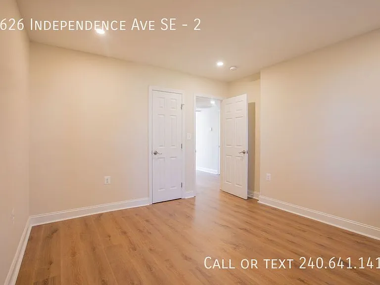 1626 Independence Ave SE #2 — Photo 2