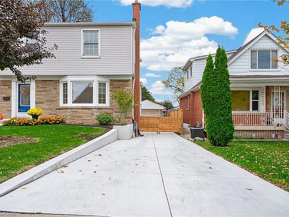 4th image of 138 Cameron Ave S