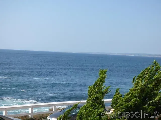 909 Coast Blvd #17