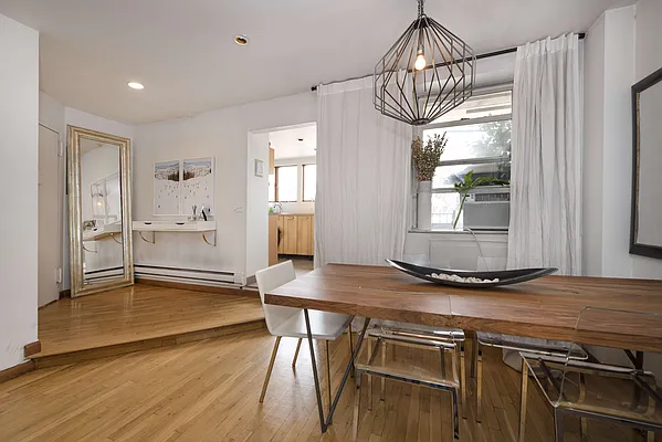 Rented by Bold New York | media 19