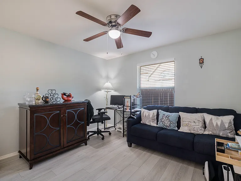 3405 Lauren Way — Photo 10