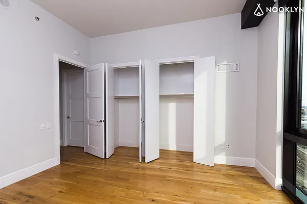 Rented by Nooklyn NYC LLC | media 120