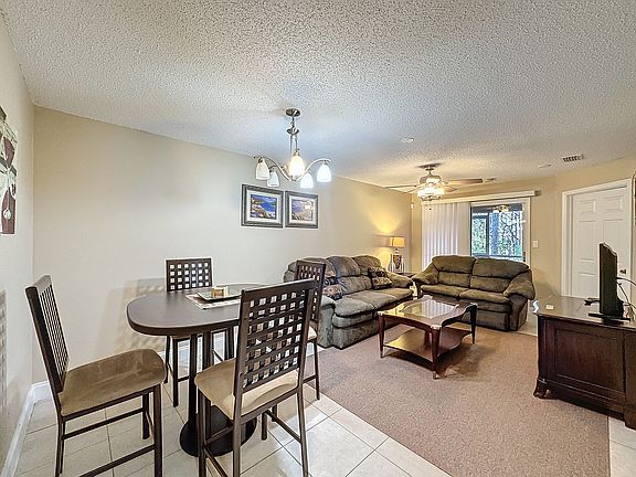 4th image of 8827 Coral Palms Ct APT A