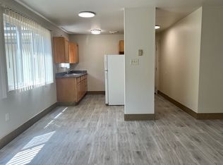 647 E 17th St, Oakland, CA 94606