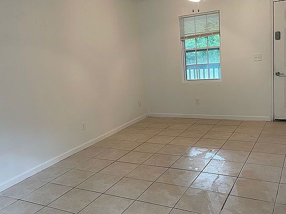 4th image of 24476 NW Foxglove Ln