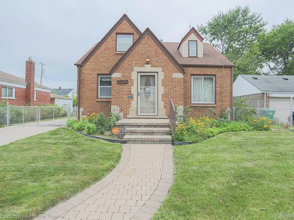 22757 Rausch Ave, Eastpointe, MI 48021