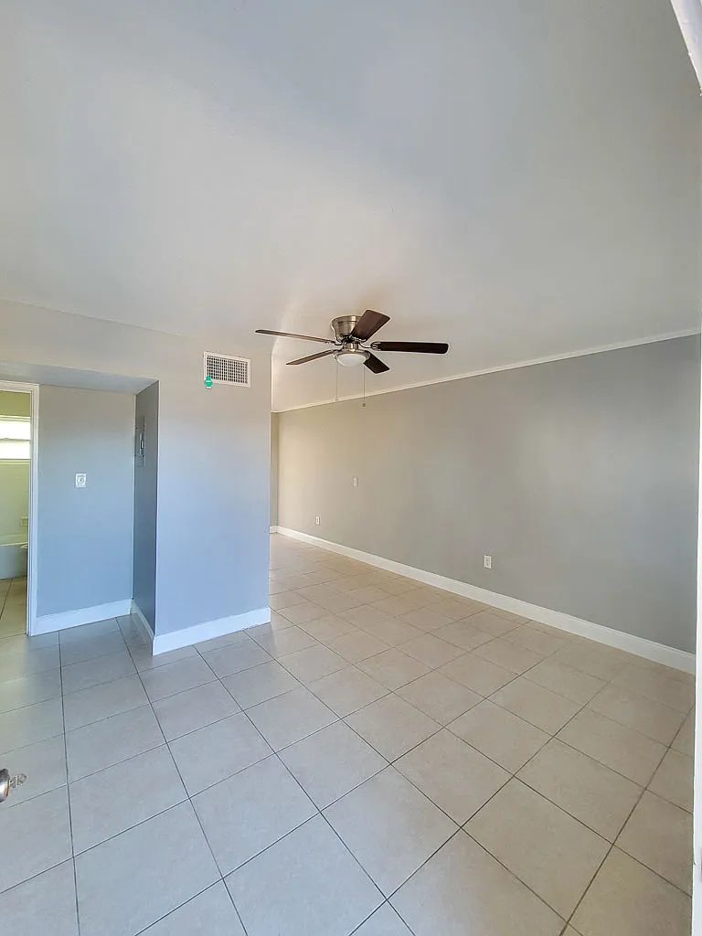 2 bed, $1,350 — Photo 2