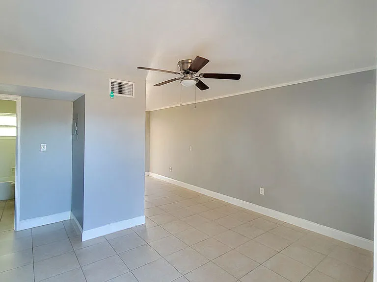 819 N Chester St #B — Photo 2