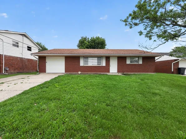 2494 W Kemper Rd, Cincinnati, OH 45231