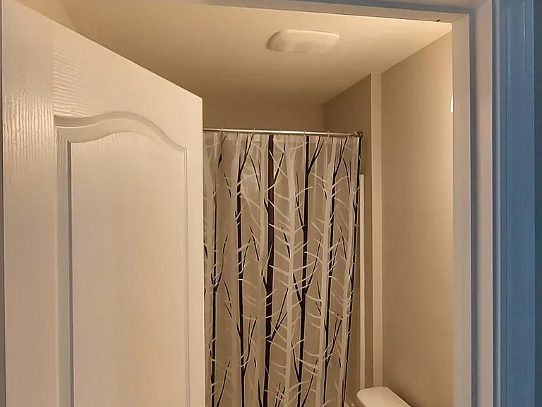 388 Glasgow Dr — Photo 19