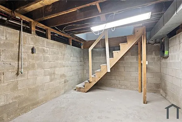 2222 Duncan St — Photo 23
