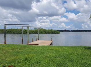732 182nd Ave E, Redington Shores, FL 33708