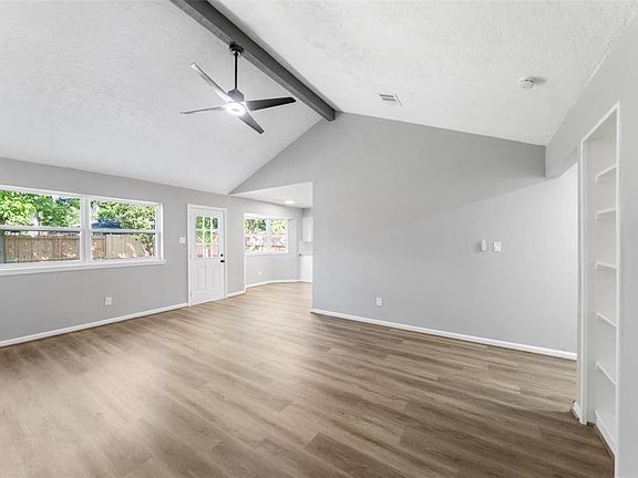 5th image of 10431 Heather Hill Drive