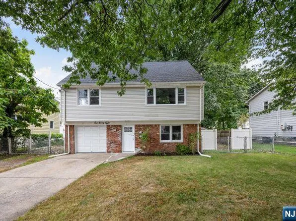 198 2nd St, Englewood, NJ 07631