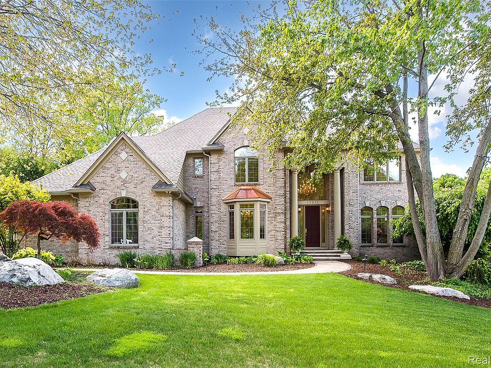 1st image of 17671 Cranbrook Dr