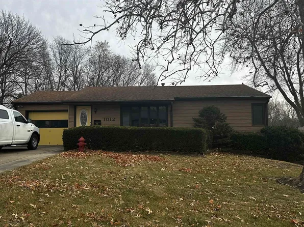 1012 N 2nd St, Oskaloosa, IA 52577