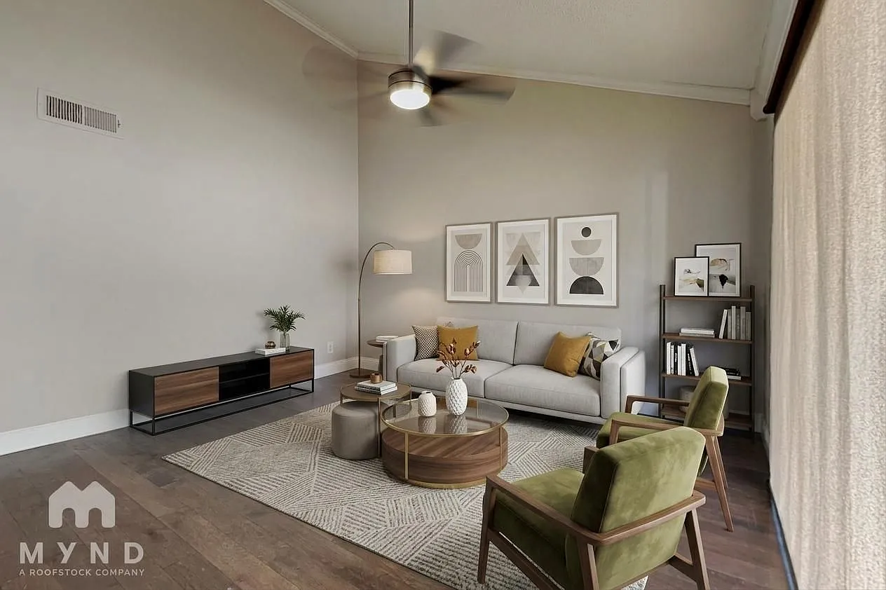 1 bed, 1.0 bath, 812 sqft, $1,145 — Photo 3