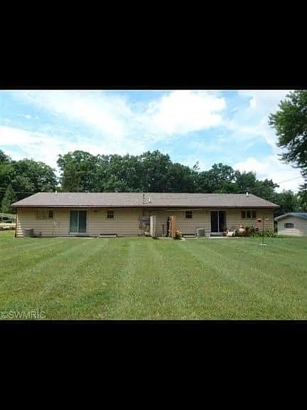 66329 N Lakeview Rd — Photo 2