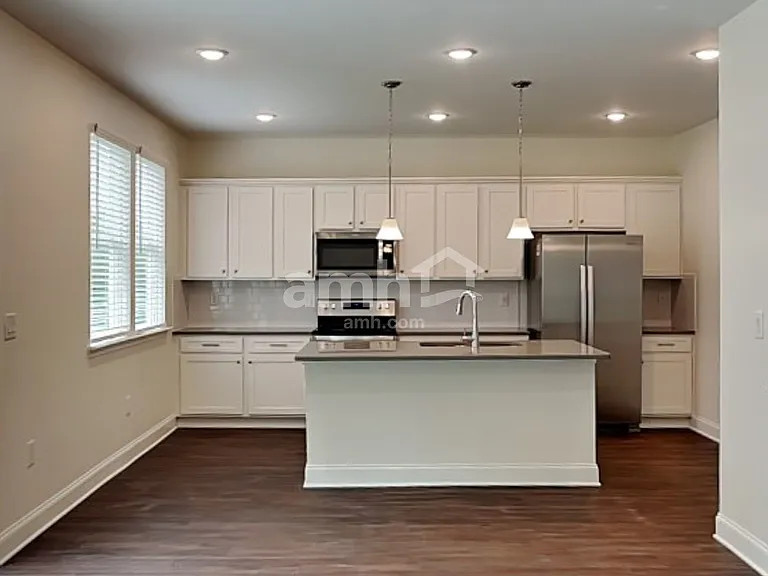 3741 Blackshear Pl — Photo 5