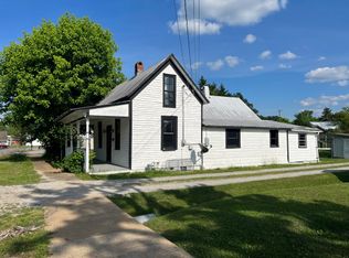 18 E 2nd Ave, Hohenwald, TN 38462