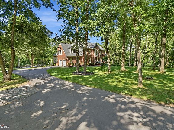 2nd image of 13910 Shelter Manor Dr