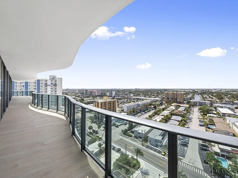 900 N Ocean Blvd #1501 — Photo 28