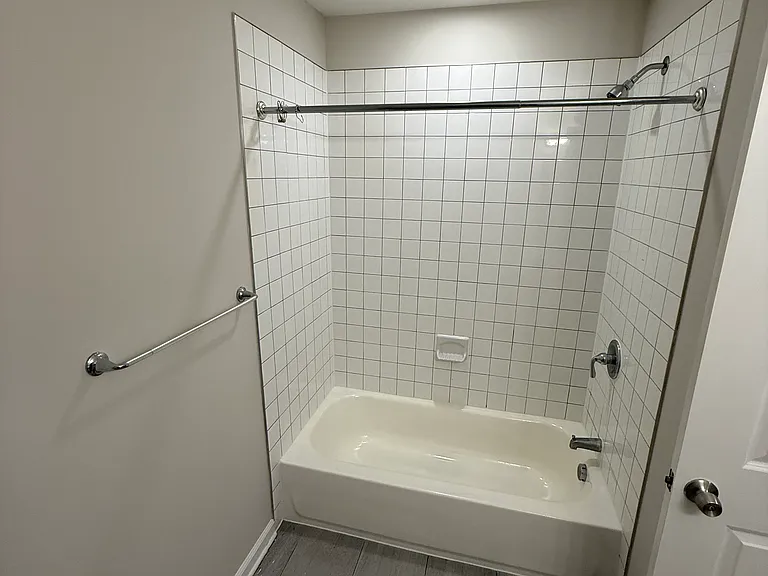 1921 Rosedale St NE #3 — Photo 10