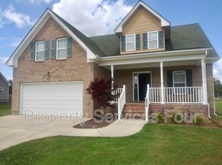 235 Moyock Landing Dr, Moyock, NC 27958