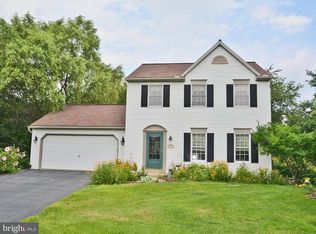 8 Whitetail Path, Lititz, PA 17543
