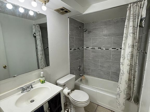 2nd image of 10751 S Harlem Ave #1E