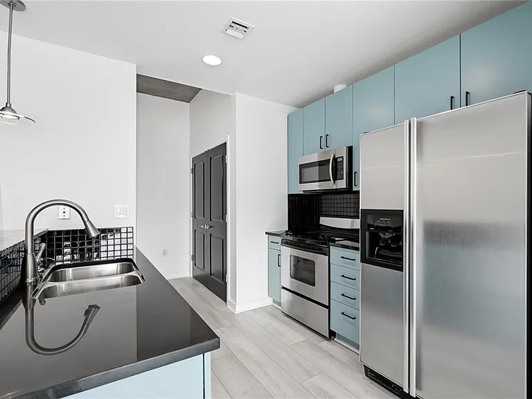 943 Peachtree St NE #1210 — Photo 5