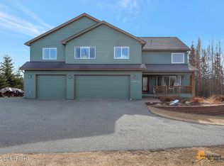 10710 N Dallas Cir, Palmer, AK 99645