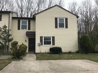 24 Hampshire Rd, Sicklerville, NJ 08081