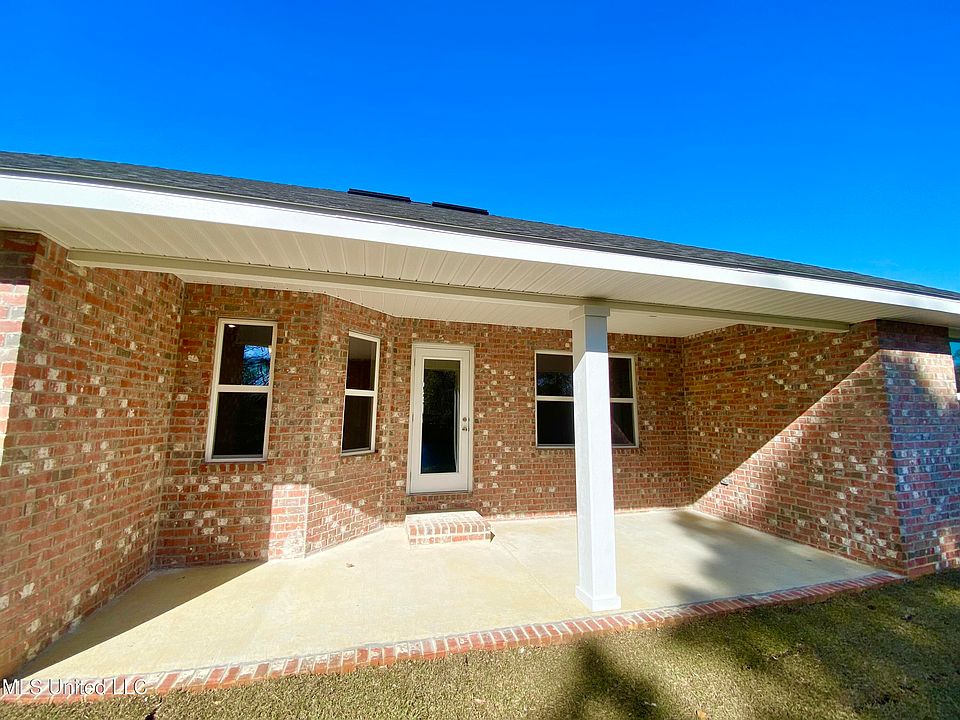 2nd image of 15822 Rachael Dr