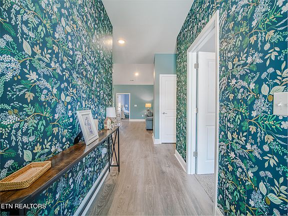 5th image of 113 Elise Way
