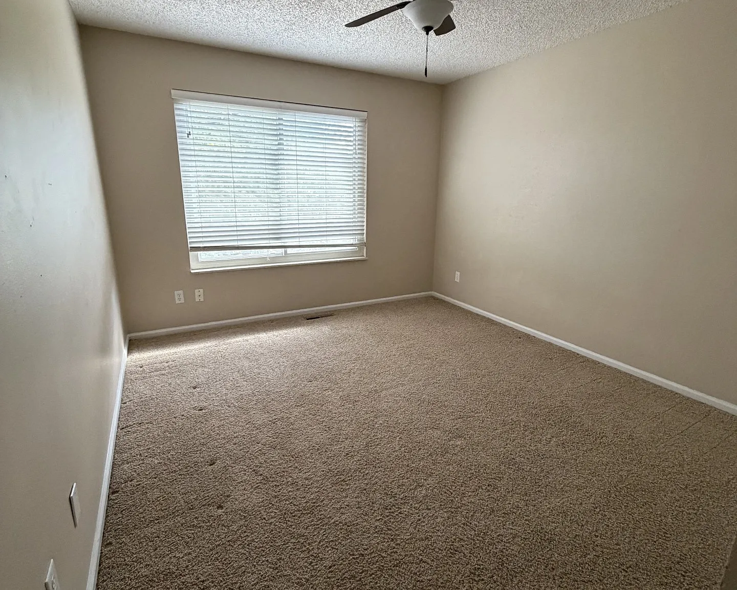 3019 Stanford Rd — Photo 1