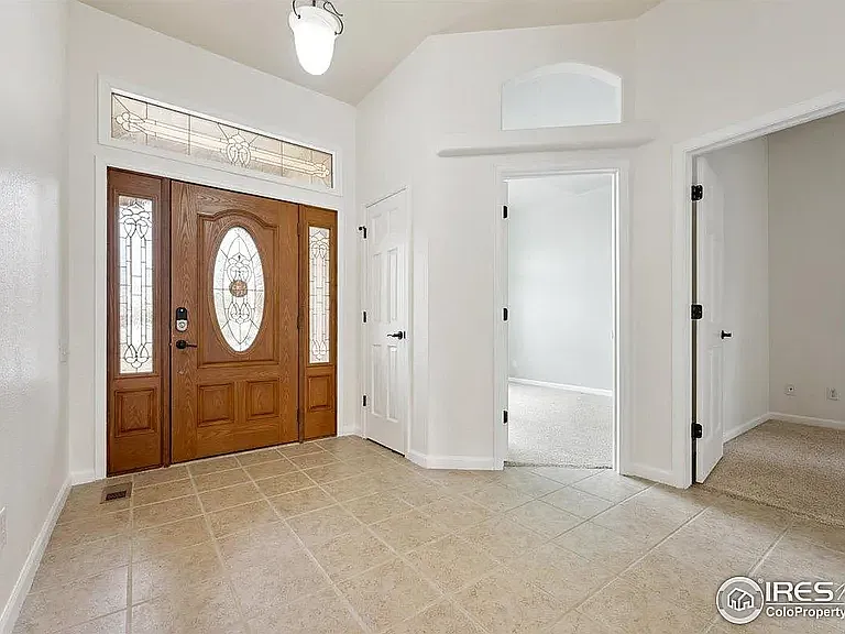 5 bed, 3000 sqft, $2,950 — Photo 4