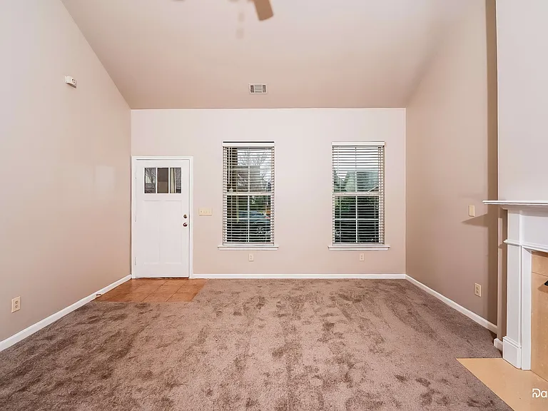 3549 Grand Central Ave — Photo 6