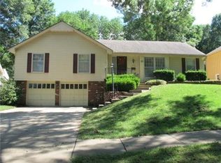 10901 W 100th Pl, Overland Park, KS 66214