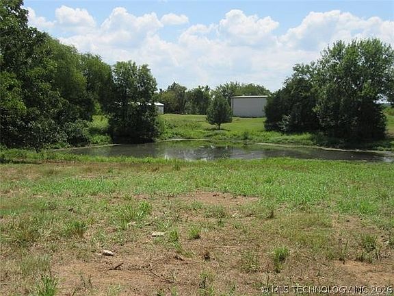 4th image of 3200 Roth Ln