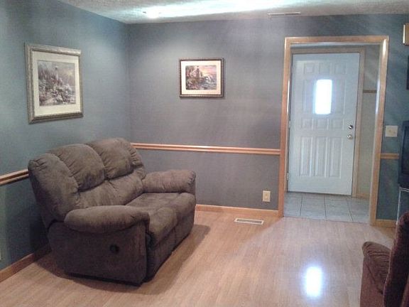 3rd image of 169 Johns St