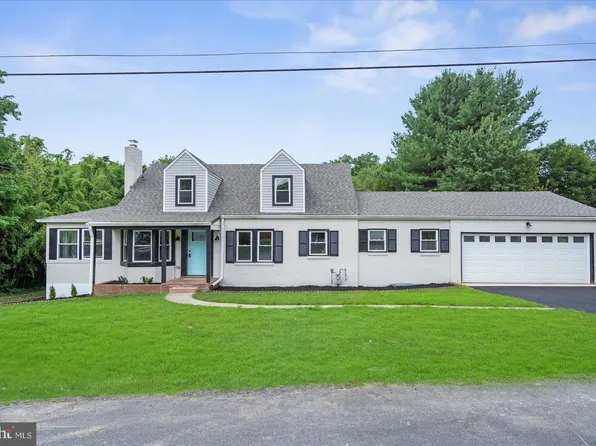 2911 Erie Ave, Parkville, MD 21234