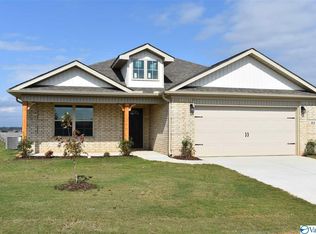 303 Avebury Rd, Meridianville, AL 35759