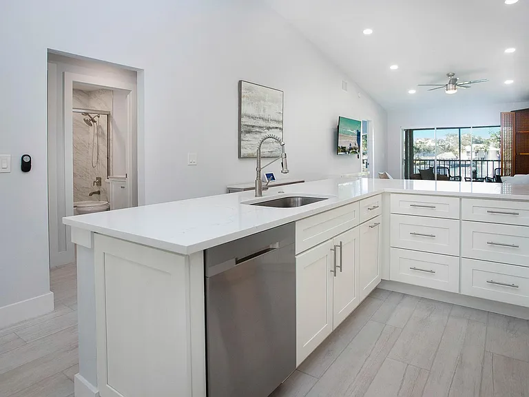 202-840 Gulf Pavilion Dr #202 — Photo 9