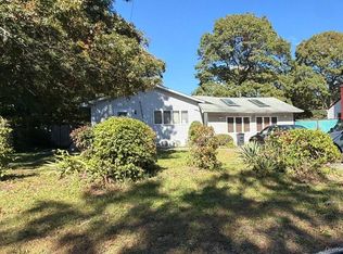 5475 Expressway Dr N, Holtsville, NY 11742