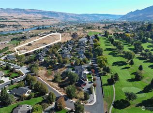 3025 Riverview Ln, Malaga, WA 98828