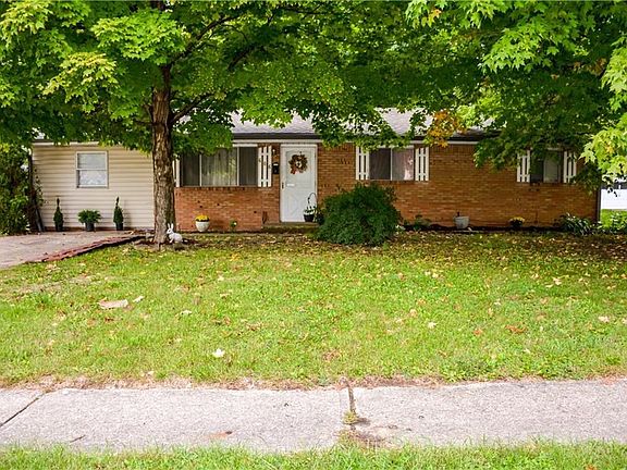 The large trees act as shade in the summer lowering the need to run AC units.  Also absolutely stunning yellow color in the fall!
