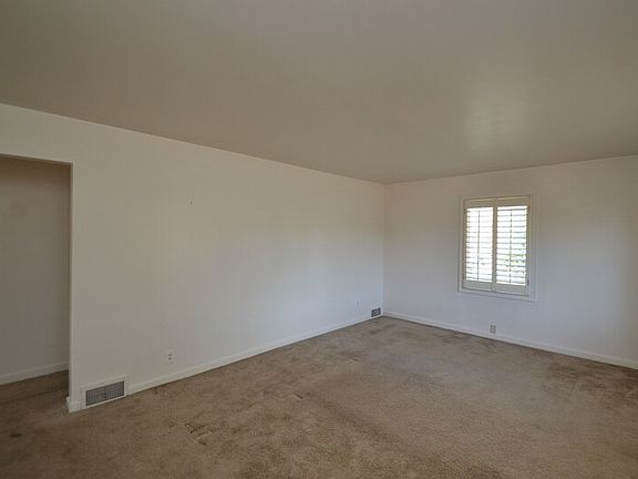 4th image of 2255 E Hollywood Ave