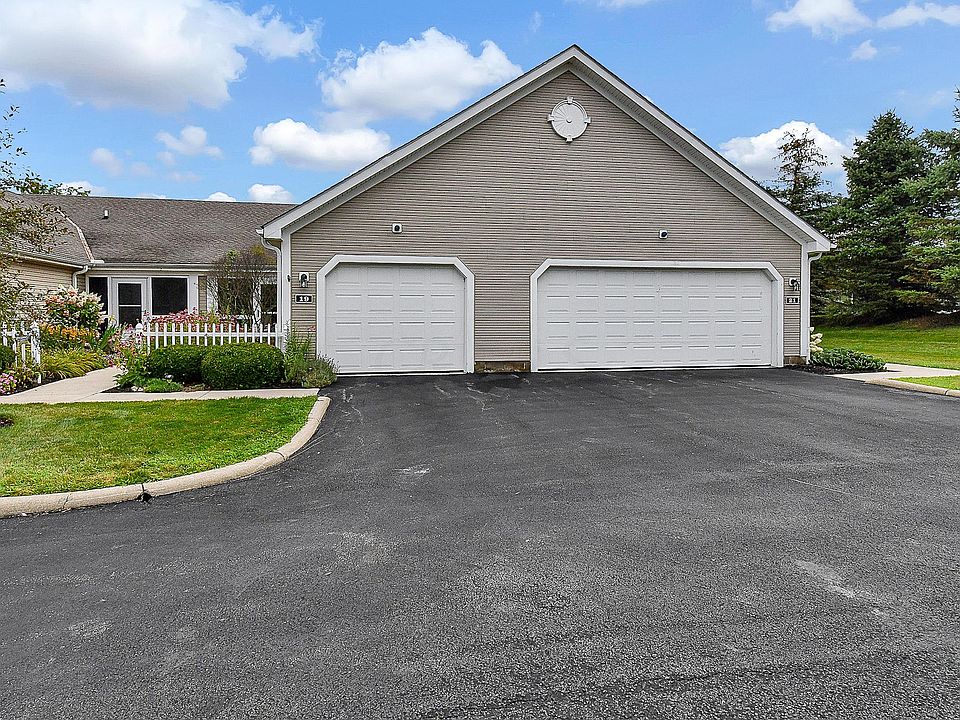 1st image of 19 Ellington Commons Ln